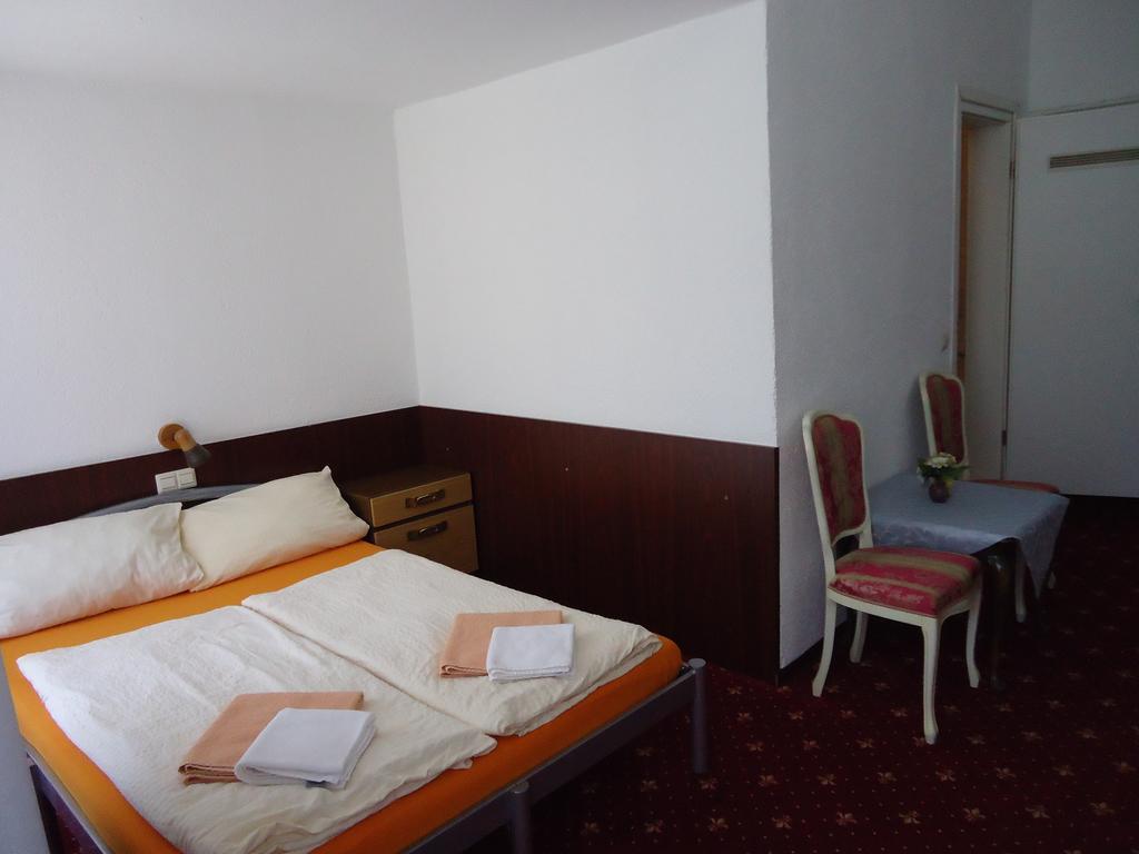 Union Hotel Κόχεμ Δωμάτιο φωτογραφία